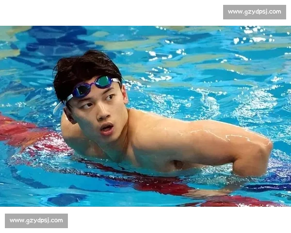全国游泳锦标赛：汪顺 100 自预赛 49 秒 13 总排名第一晋级