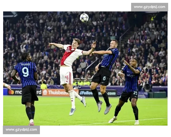 利物浦鏖战国际米兰巅峰对决重燃欧冠赛场激情争锋荣耀时刻 利物浦鏖战国际米兰巅峰对决重燃欧冠赛场激情争锋荣耀时刻