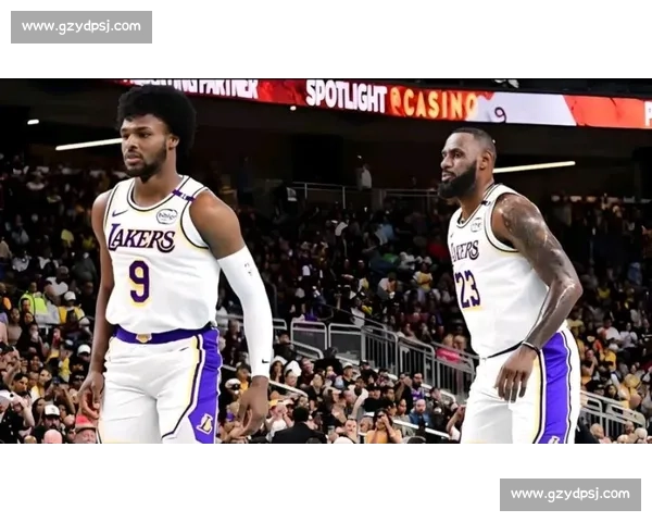 湖人激战开拓者詹姆斯领衔西部焦点对决之夜季后席位悬念拉满全场